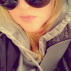 Meet your Posher, Catherine